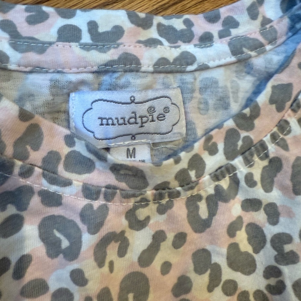 Like new! Mud Pie Gray and Pink Animal Print PJ’s